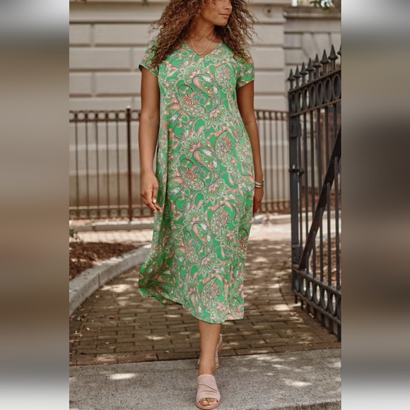 J. Jill Dresses & Skirts - J JILL Green Paisley Maxi Dress